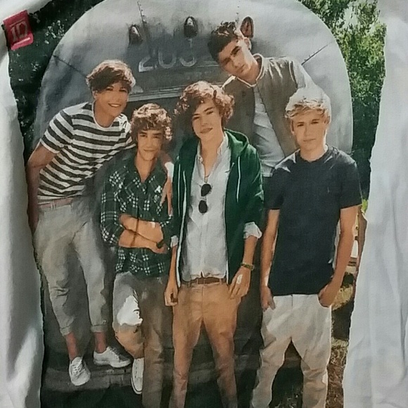 One Direction t-shirt - Picture 2 of 2